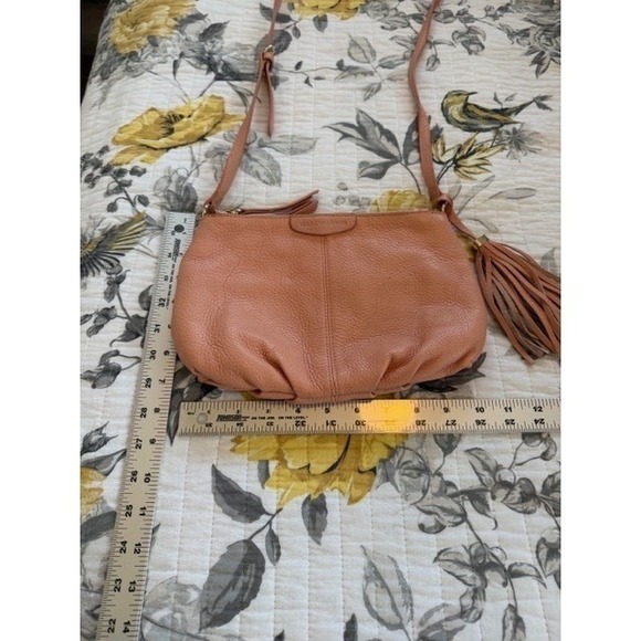ISAAC MIZRAHI Genuine Leather Pink Crossbody Shoulder Bag Tassel Accent NWOT - Picture 3 of 7